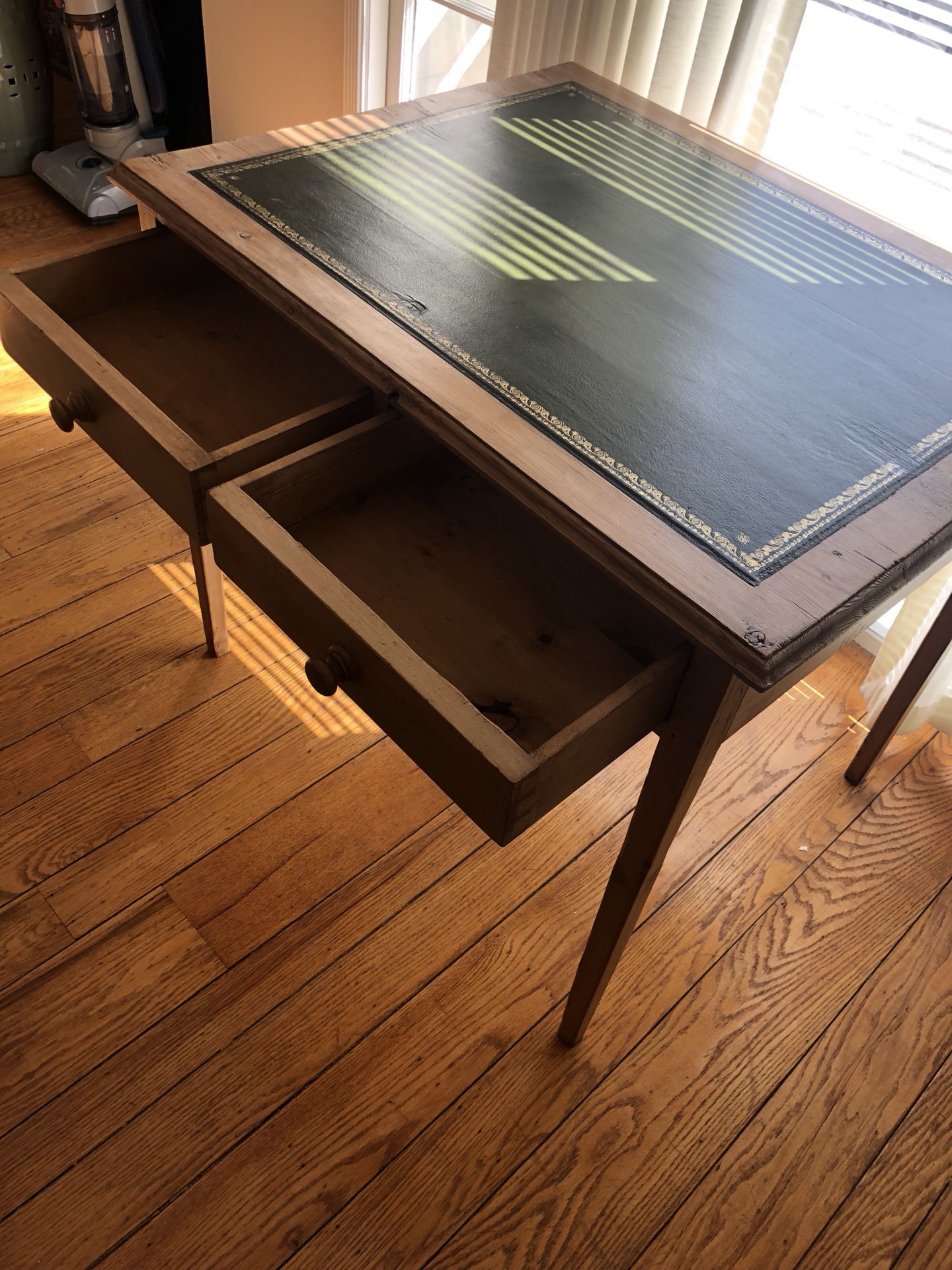 1920s Antique playing card table