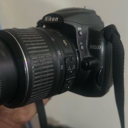 Nikon D5000