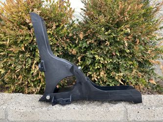 Freightliner Cascadia Air Deflector Brackets 2008 -2023 