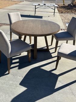 Dinning Table