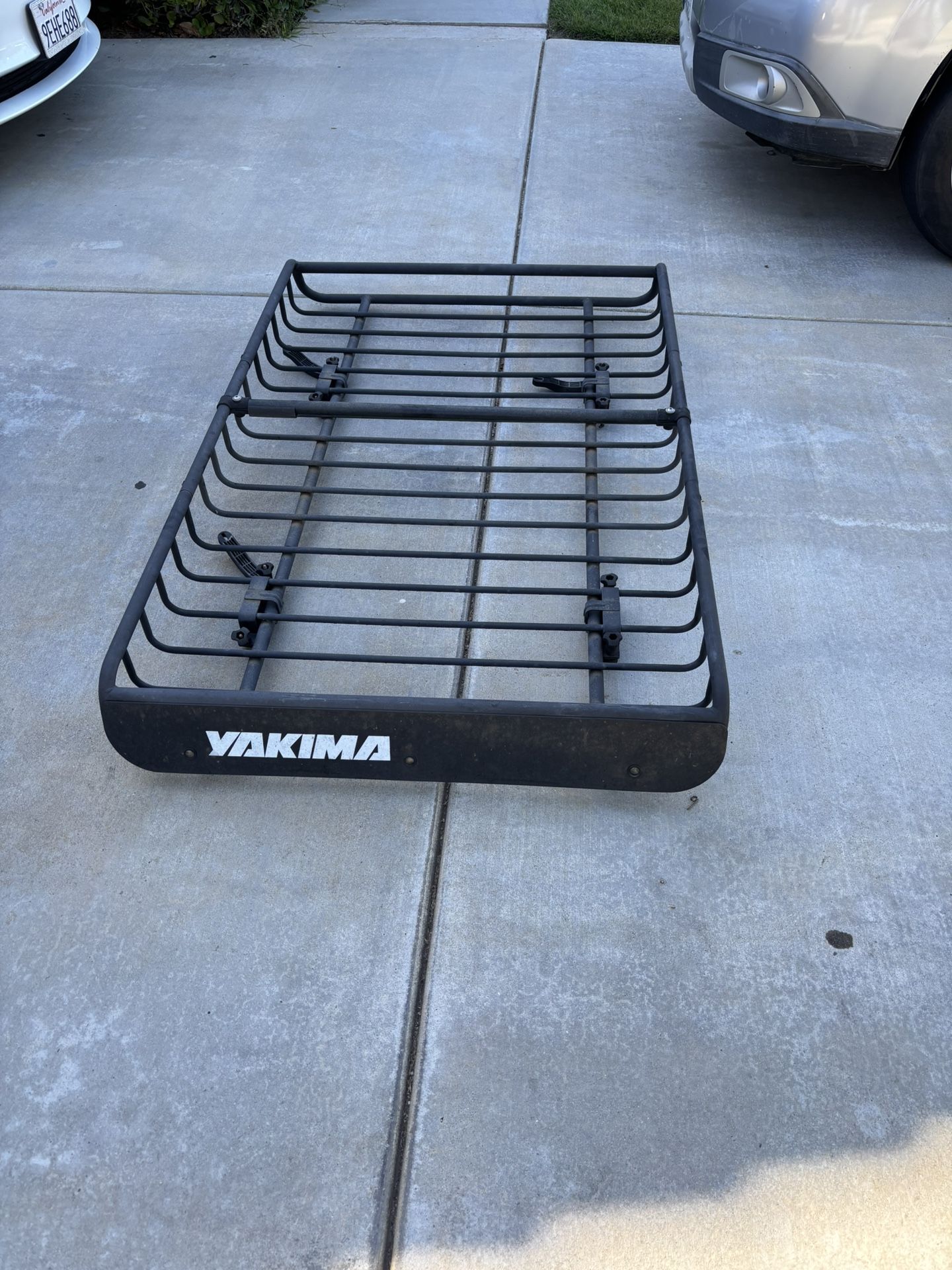 Yakima Roof Basket