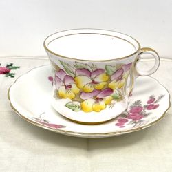 Hand Painted Bone China Tea Coffee Cup England