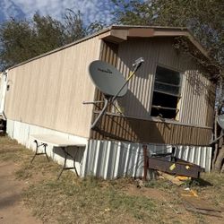 Mobile Home For Sale! 2003 Single Wide Fixer Upper!