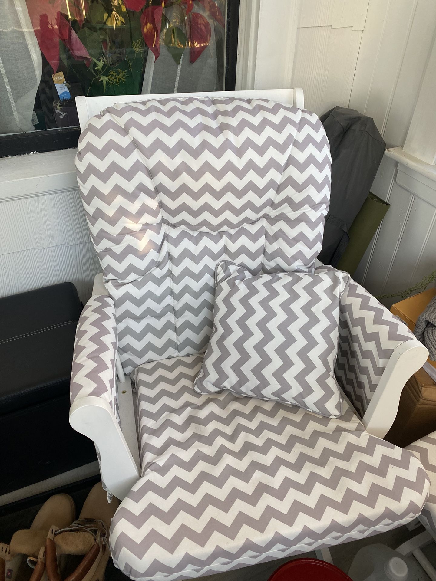 Gliding chair