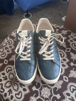 LOWLINE LOW TOP SNEAKER IN SIGNATURE LEATHER Size 10