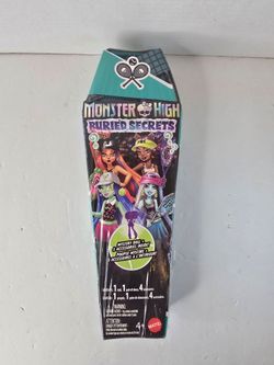 Monster High Buried Secrets Doll Wave 4 Courtside Fangs-Out 11" Doll 2025 New