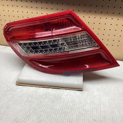 2008 - 2014 MERCEDES C-class LED Rear Left Driver Side Tail Light OEM