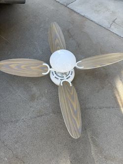 White Small Room Fan LED 