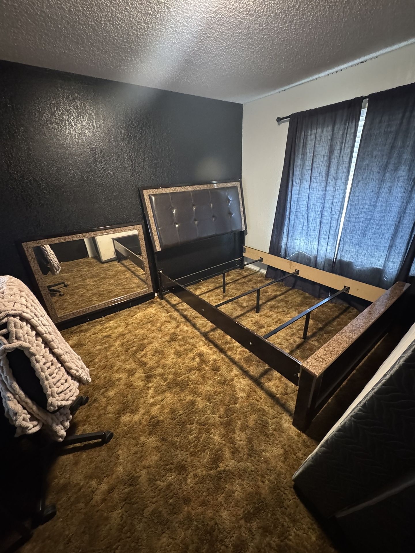Queen Bed