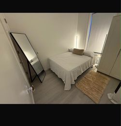 Queen bed
