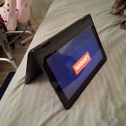 2in1 Laptop  Good Battery Life Charger Included 