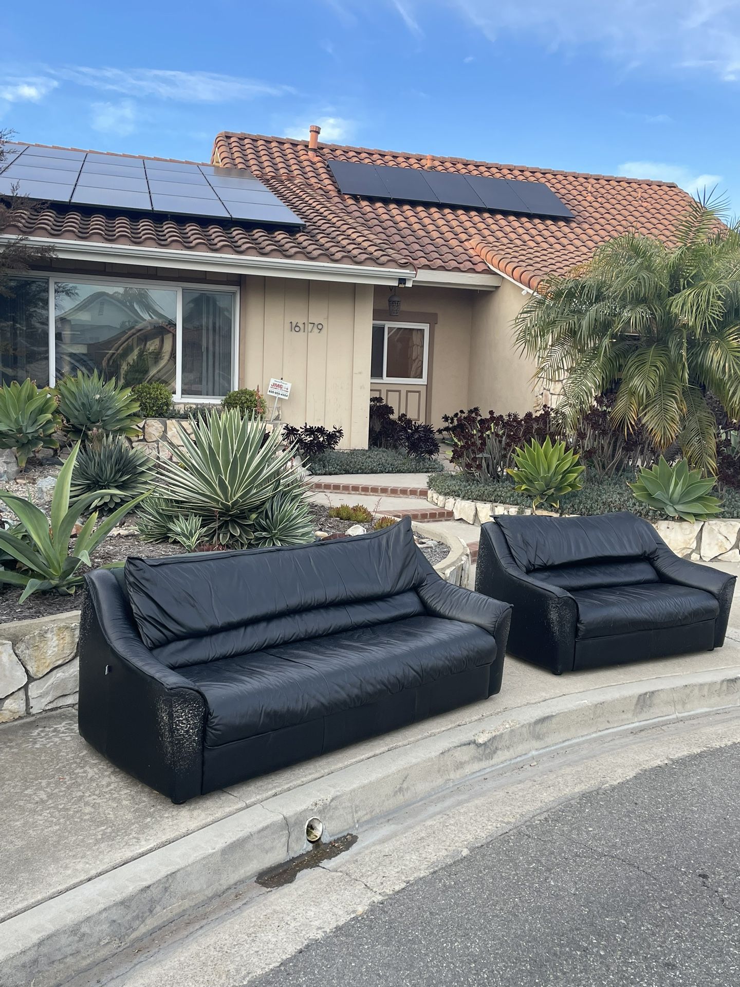 Free Leather Couch And Loveseat