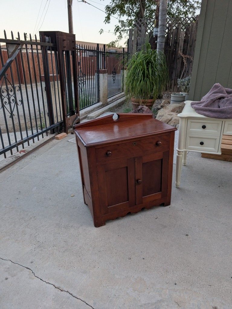 Early American 1860 Chest / Dresser 