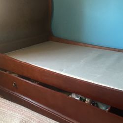 Full Size Bed
