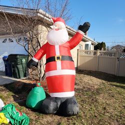 Big Santa About  8ft Used $60