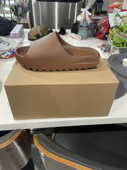 Yeezy Slide Flax Size 11