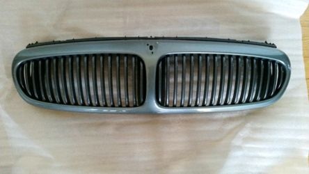 Jaguar X Type Grill