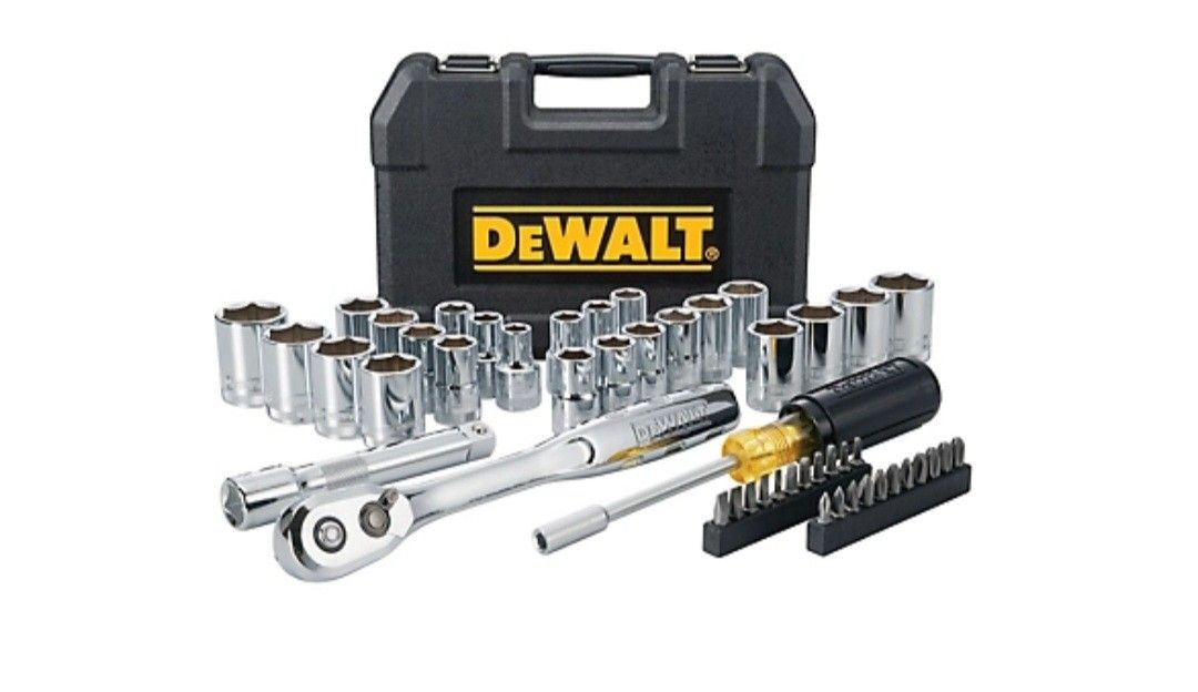 New DEWALT MECHANIC TOOL SET 1/2 IN.