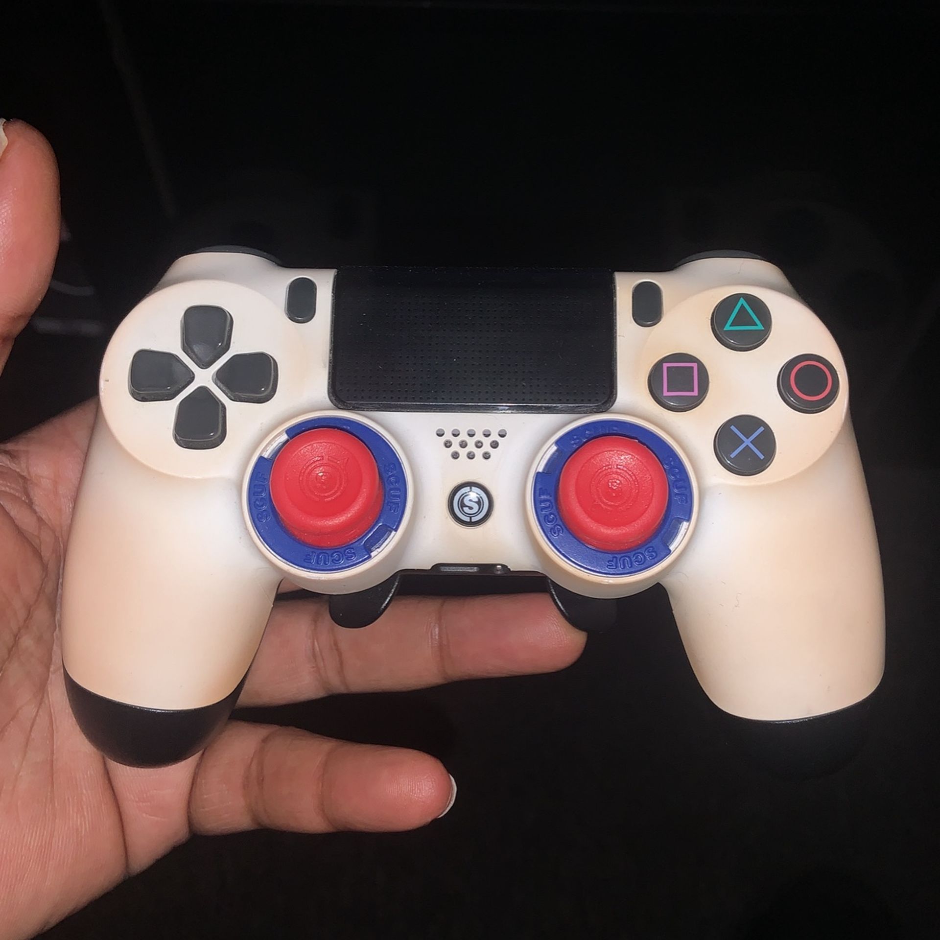 Scuf PS4 Remote With Paddles In The Back