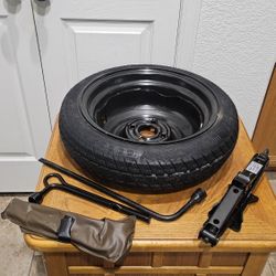 OEM 2005 HONDA CIVIC SPARE TIRE AND KIT