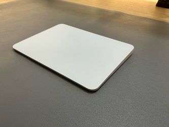 Apple Magic Trackpad - White - Lightning