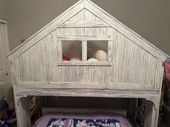 Kids bunk bed