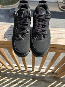 All black Jordan 4s used size 10 great condition 100$