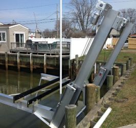 Boat lift