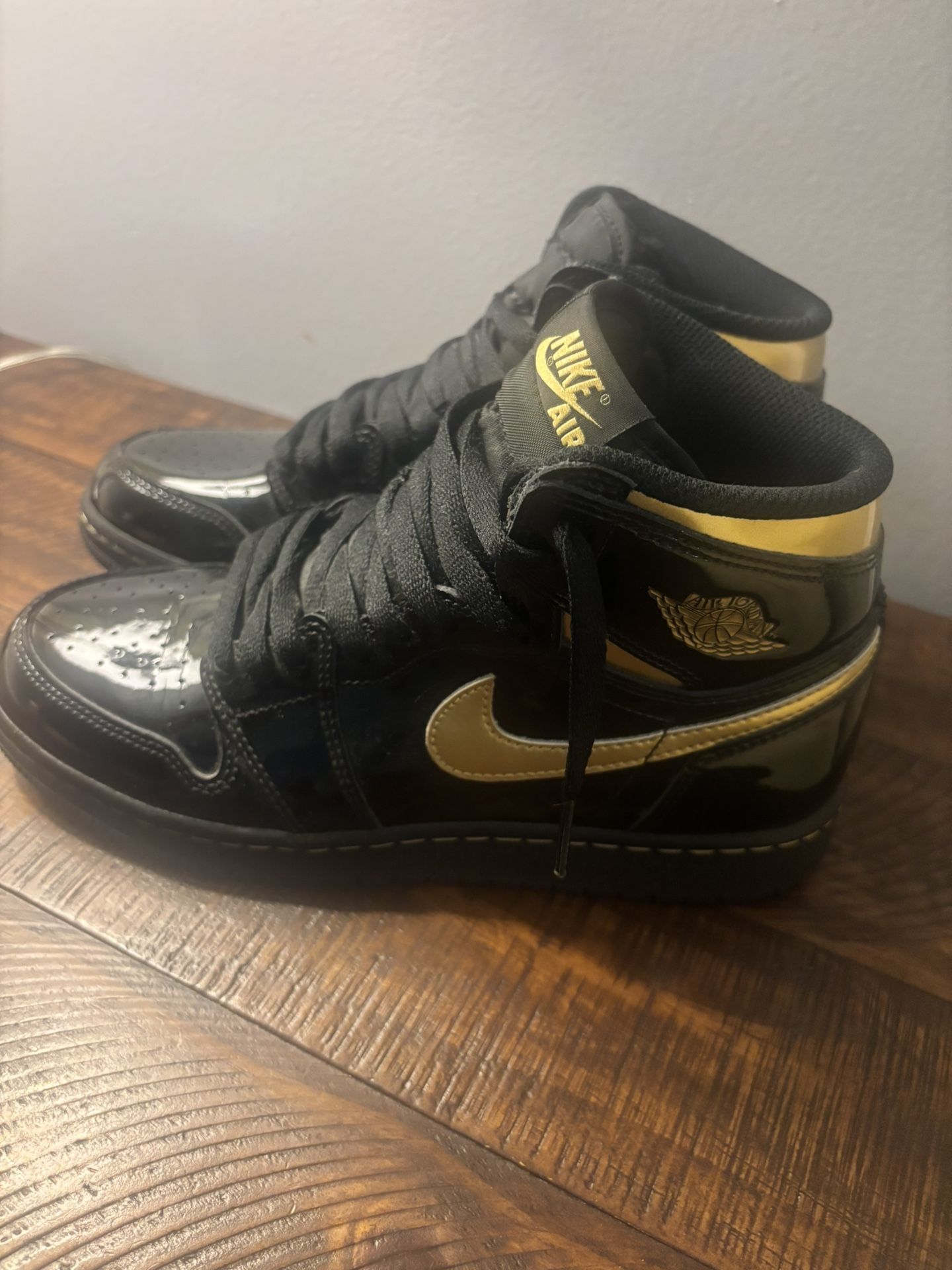 Nike Shoes Size 7