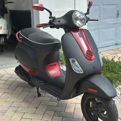 Vespa LX50 Like New 
