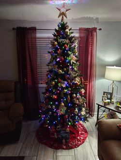 7.5 tall pre led light christmast tree