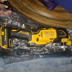 Atomic 90.00 and xr 100.00 oscillating tool. (Tool only) (firm prices)