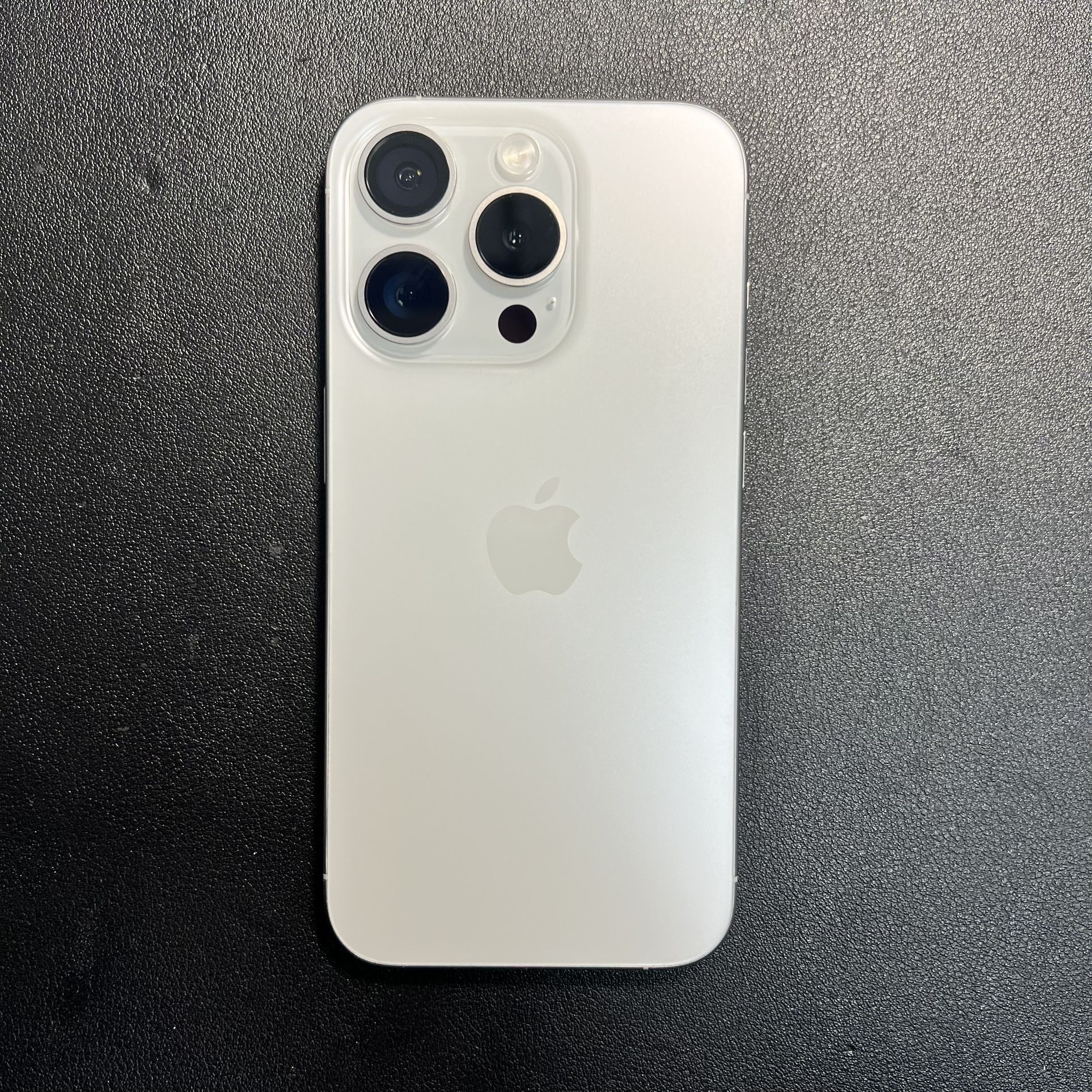 USED IPHONE 15 PRO 256GB