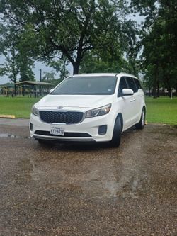 2016 KIA Sedona