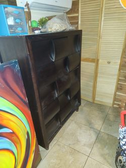 King Size Bed With Two Dressers And Night Tables Full Sets And Mattress