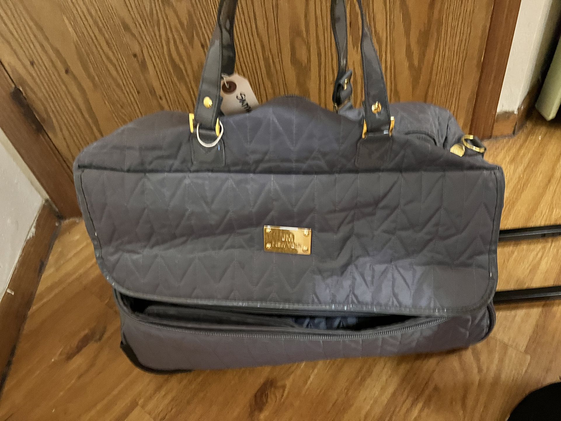 Auth Louis Vuitton Damier Geant Souverain Carryall Boston luggage travel  Bag for Sale in Arlington, TX - OfferUp