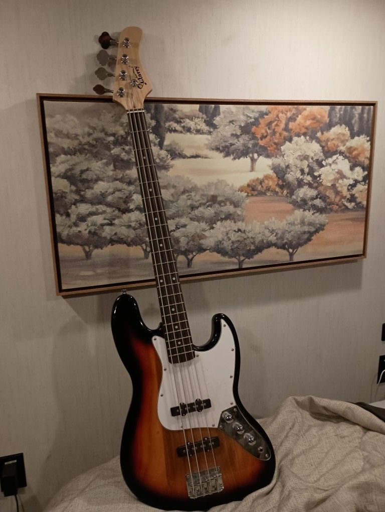 4 string Full Sized Electric Bass Guitar - Glarry