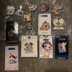 Disney Pins 