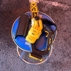 Dewalt 20 Vol Pruning Chainsaw    8 In 