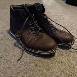 Milton Size 13 Men’s Work Shoes 