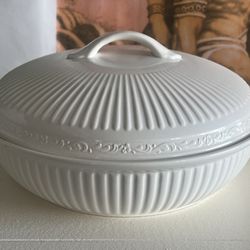 Mikasa Casserole Dish