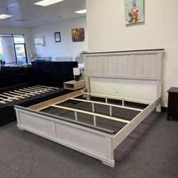 King Farmhouse Bed Frame 