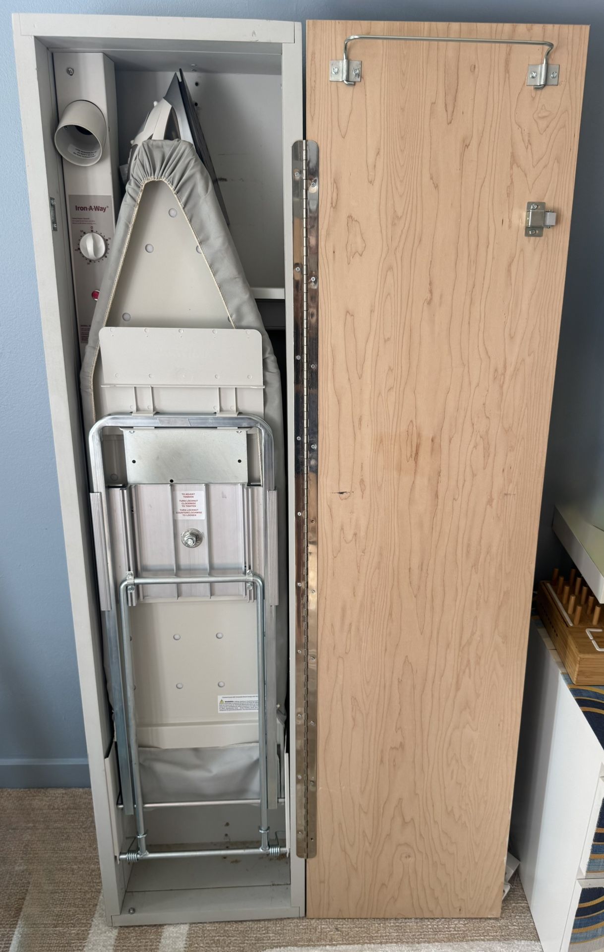 Built-In Electric Ironing Center: E‑42 Model