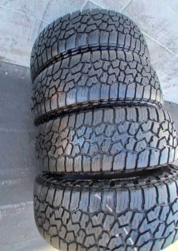 35x12.50/20 Falken vendo un set de llantas usadas excelente condiciones de vida las 4 ✅🤩I am selling a set of used tires, all 4 in excellent living c