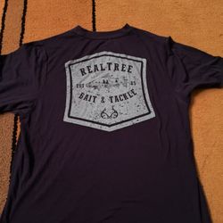 Man's Realtree Bait and Tackle Size L preowned