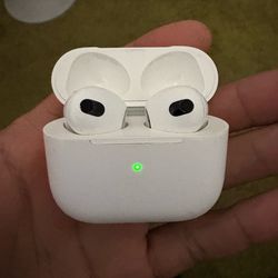 AirPods