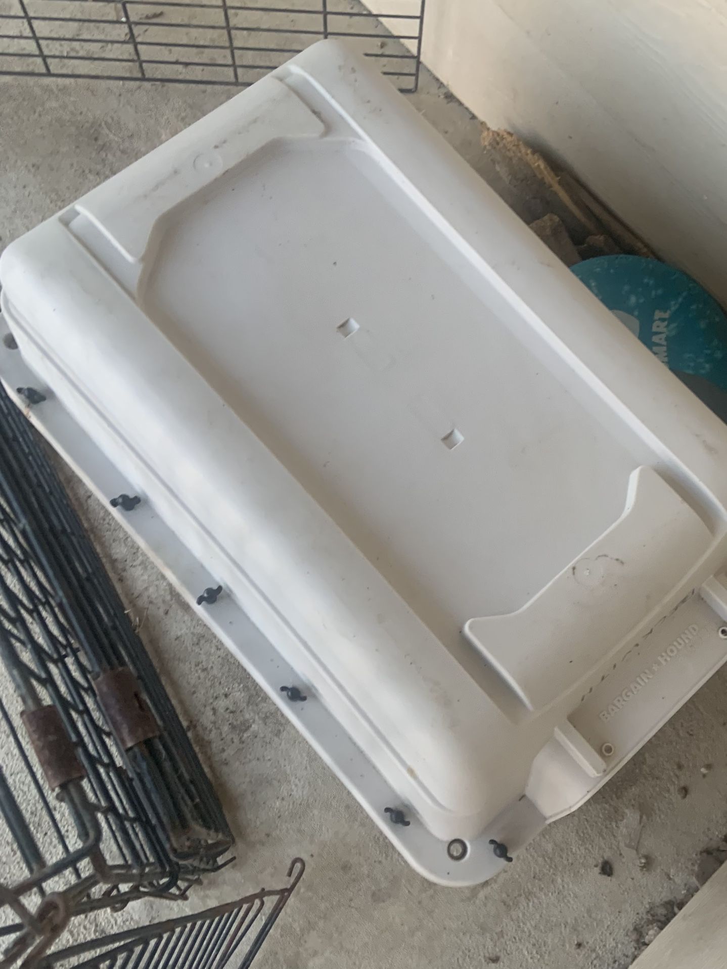 Small Kennel