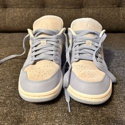 Wmns Air Jordan 1 Low 'Aluminum