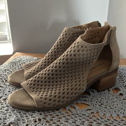 Lucky Brand Women’s Shoes 
