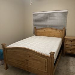 Queen Memory Foam Copper Mattress - Barely Used $300